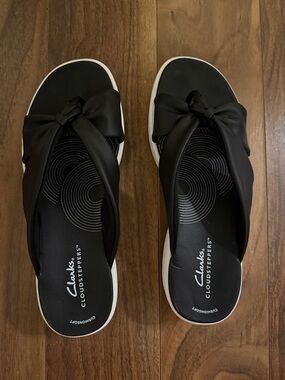 Clarks Black Knot Slide Mules